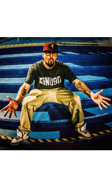 Snapback SIX NU90 Szary z szarym daszkiem / Czarne Logo Snapback SIX NU90 Szary z szarym daszkiem / Czarne Logo